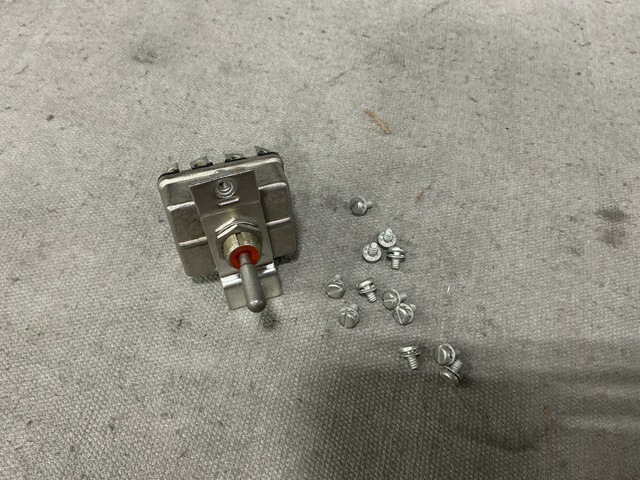 (8) Eaton 8421502-23 Toggle Switches