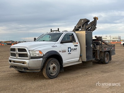 2018 Hiab O77 ES-4 CLX 2800 kg Knuckle Boom on 2018 Ram 5500 4x4 Boom Truck