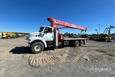 Manitowoc 3892C 56000 lb Straight Boom on 2003 Sterling LT7500 6x4 Crane Truck