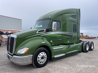 2020 Kenworth T680 6x4 T/A Sleeper Truck Tractor