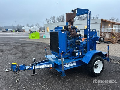 Towable trash pump Trailer-Mounted