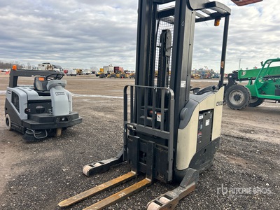2014 Crown RR5725-35 3500 lb Order Picker