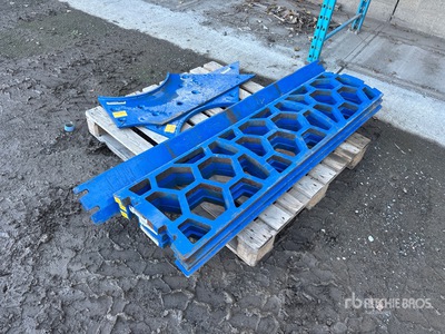 Quantity of Wear Plates and Grates (Unused)
