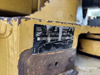 Cat 740 Articulated Water Truck