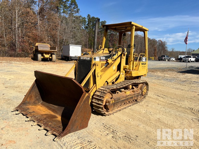 1999 Cat 933C Crawler Loader in Asheboro, North Carolina, United States ...
