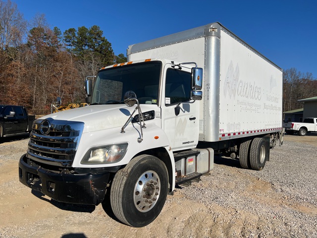 2016 Hino 268 4x2 Van Truck