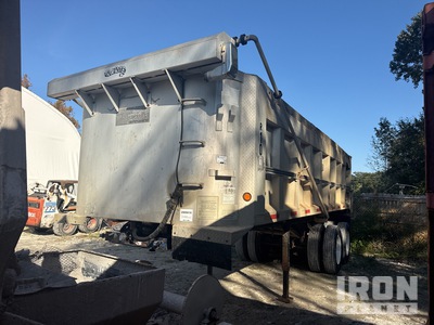 1995 Travis 24 ft T/A Frameless End Dump Trailer