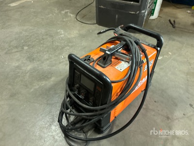 Vulcan Omnipro 220 220 A Skid-Mounted Soudeuse