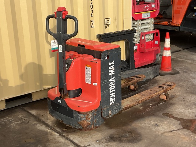 2022 Tora-Max 2TWB40 4500 lb Electric Pallet Jack (Inoperable)