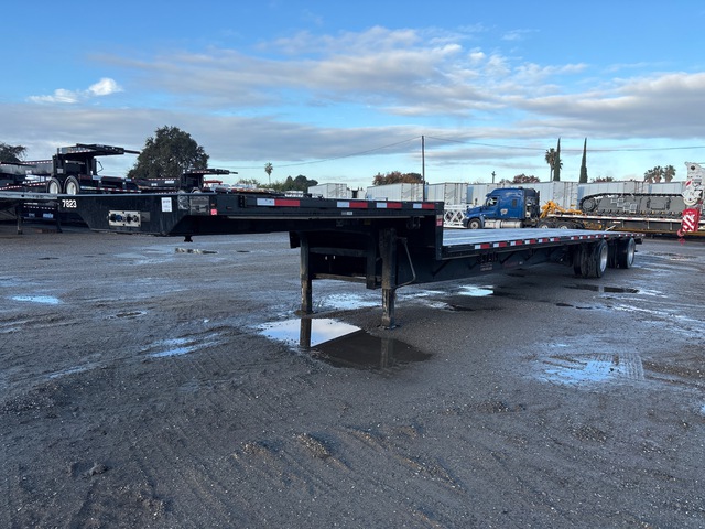 2016 Transcraft Step Deck Trailer