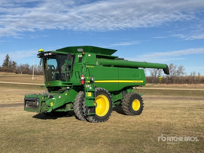 John Deere 9770 Combine Harvester