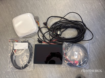 2022 Trimble XCN 1050 GPS Display with 2021 Trimble NAV 900 Antenna (Unused)