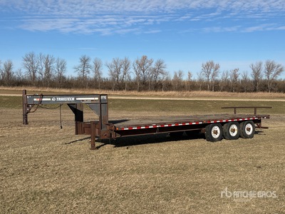 Trailtech 24 ft Tri/A Gooseneck Flatbed Trailer