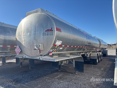 2022 Advance Fusion 33000 L Tri/A B-Train Lead Tanker Trailer