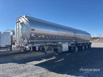 2022 Advance 57000 L Quad/A Petroleum Tanker Trailer