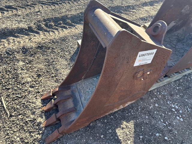 CP  18 in Digging Backhoe Rear Bucket