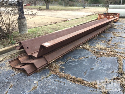 Quantity of Sheet Piling Divers