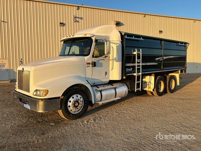 2007 International 9400i SBA 6x4 Camion à grains
