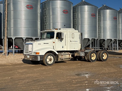 1996 International 9200 6x4 تراكتور شاحنة كابينة النوم (ثنائية المحور)