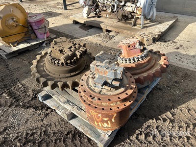 Quantity of (3) Excavator Hydraulic Traction Motors Parti varie