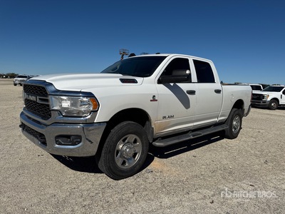 2019 Ram 2500 4x4 Crew Cab بيك اب