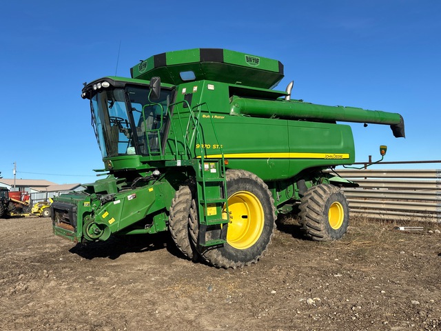 John Deere 9870STS Combine Harvester (Inoperable)