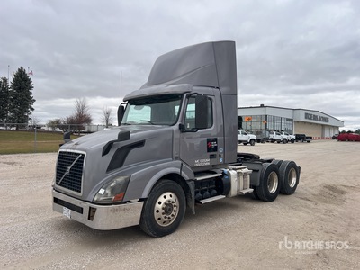 2016 Volvo VNL 6x4 Cabeza Tractora Cabina Corta