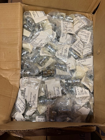 Lot of 4,000 1/2in. EMT Connectors