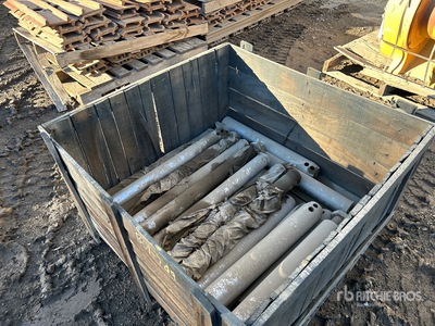 Quantity of Excavator Pins