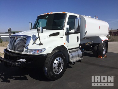 2019 International MV607 2000 gal 4x2 Water Truck