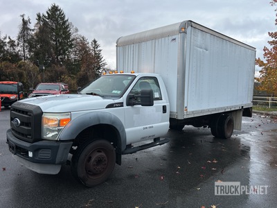 2011 Ford F-550 XL 4x2 Van Truck