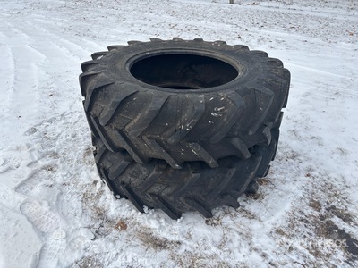 Quantity of (2) Michelin Agribib 14.9R28 Banden