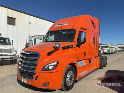 2022 Freightliner Cascadia 126 6x4 T/A Sleeper Truck Tractor