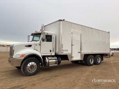 2013 Peterbilt 348 6x4 Camion de vapor