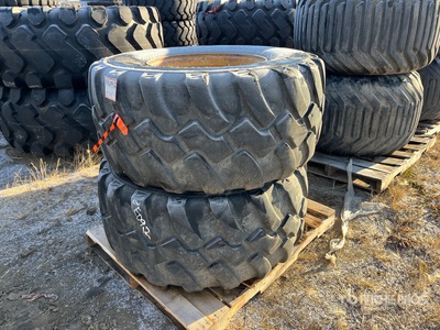 Quantity of (2) BKT 500/60R22.5 Floater Neumáticos