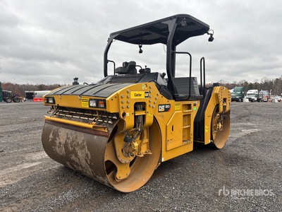 2018 Cat CB13 Compacteur à double bille