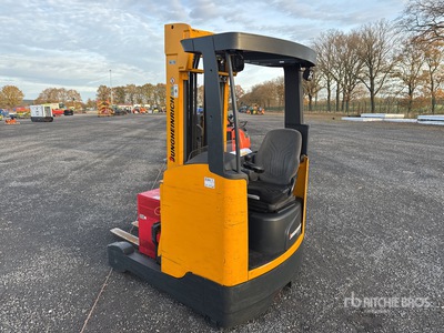 2011 Jungheinrich ETV214 Stapelaar