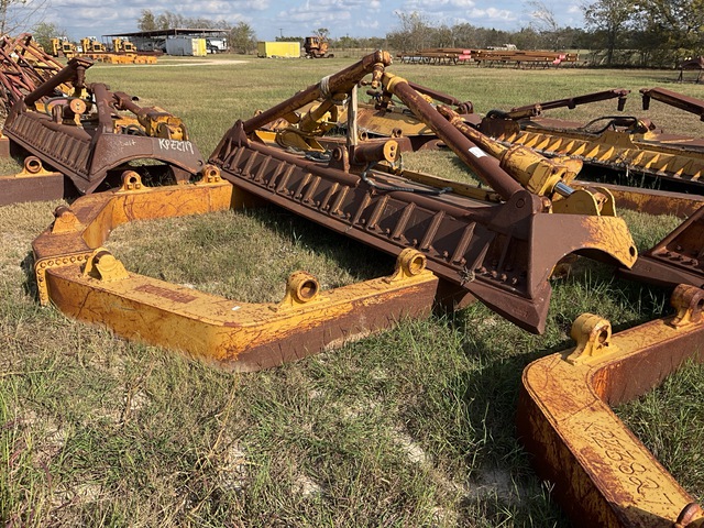 Cat 178 in Angle Dozer Blade w/C-Frame - Fits Cat D8T