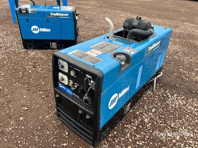 2014 Miller Trailblazer 300 A Skid-Mounted Engine Driven Welder