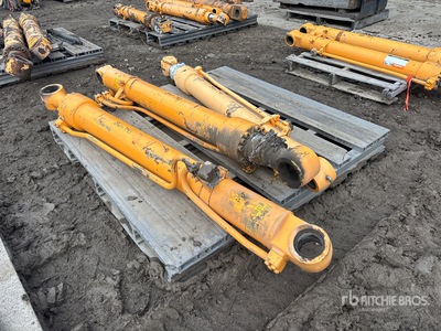 Quantity of (3) Hydraulic Cilindro