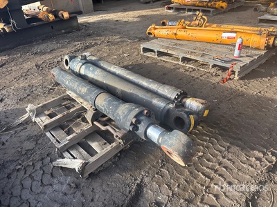 Quantity of (3) Hydraulic Cilinder