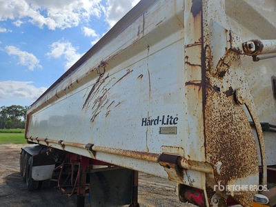 2012 Roadwest Transport Equipment Remorque à benne latérale