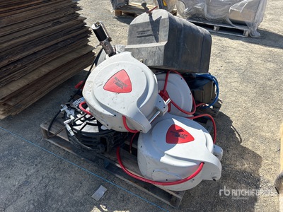 Quantity of Air Hoses & Water Tank