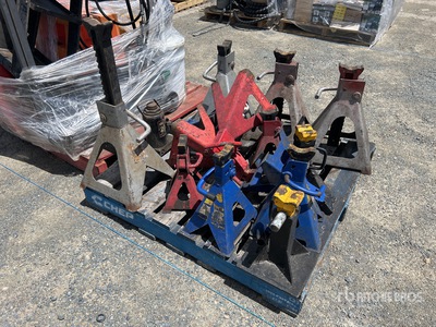 Quantity of Jack Stands & Bottle Jack