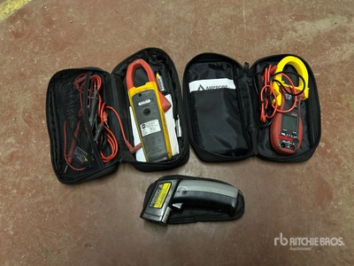 Quantity of (2) Fluke Clamp Meters & Infrared Gun パイプライン その他