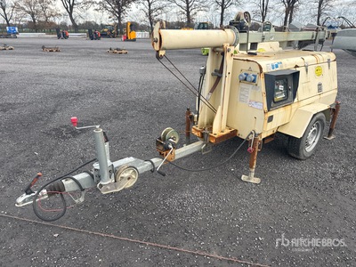 2017 Lighting Tower BT4000LT Torre de iluminación