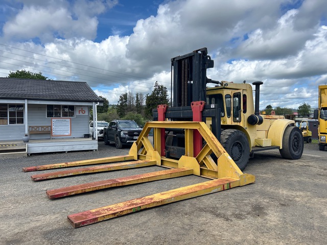 2006 Hyster H520B Forklift 2006 Hyster H520B Forklift