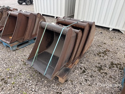 Quantity of (4) Bucket