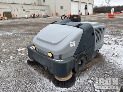 2021 Advance SW8000 Ride-On Floor Sweeper