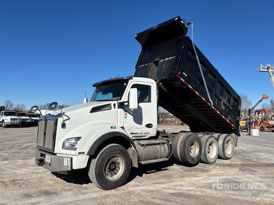 2015 Kenworth T880 8x4 Tri/A Dump Truck